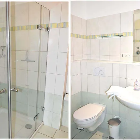 Haus Am Nr 05 아파트 닌도르프